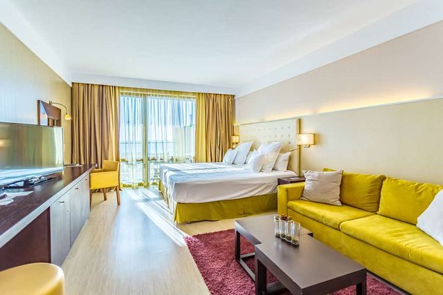 Barcelo Royal Beach Hotel - Deluxe Doppelzimmer mit Meerblick